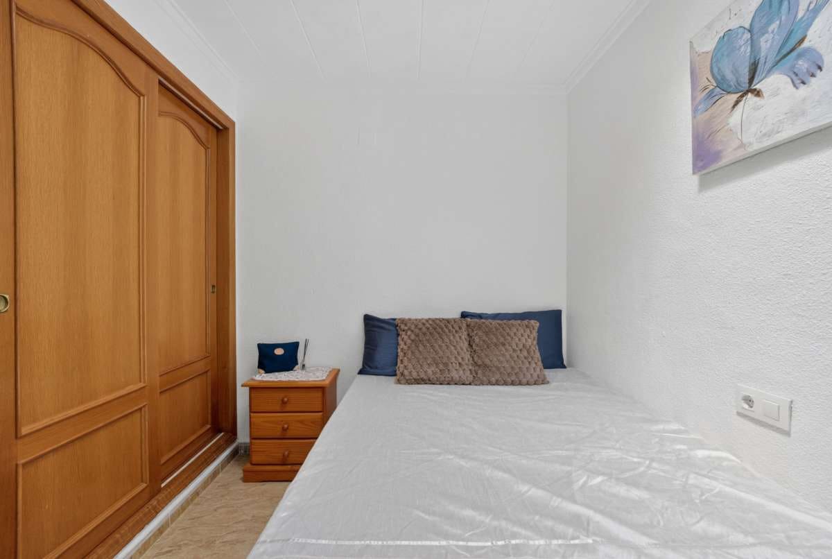 2 soveværelse Bungalow til salg i Torrevieja - € 135.000 (Ref: 9874147)