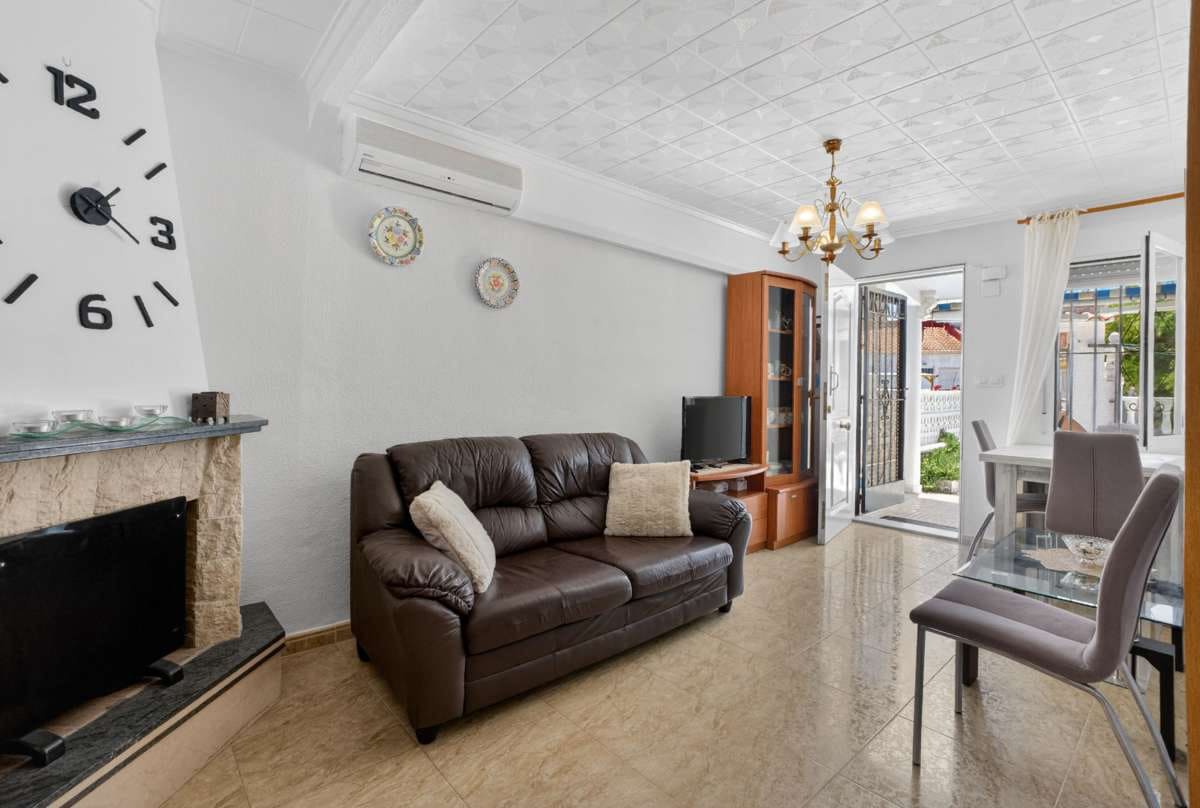 2 soveværelse Bungalow til salg i Torrevieja - € 135.000 (Ref: 9874147)