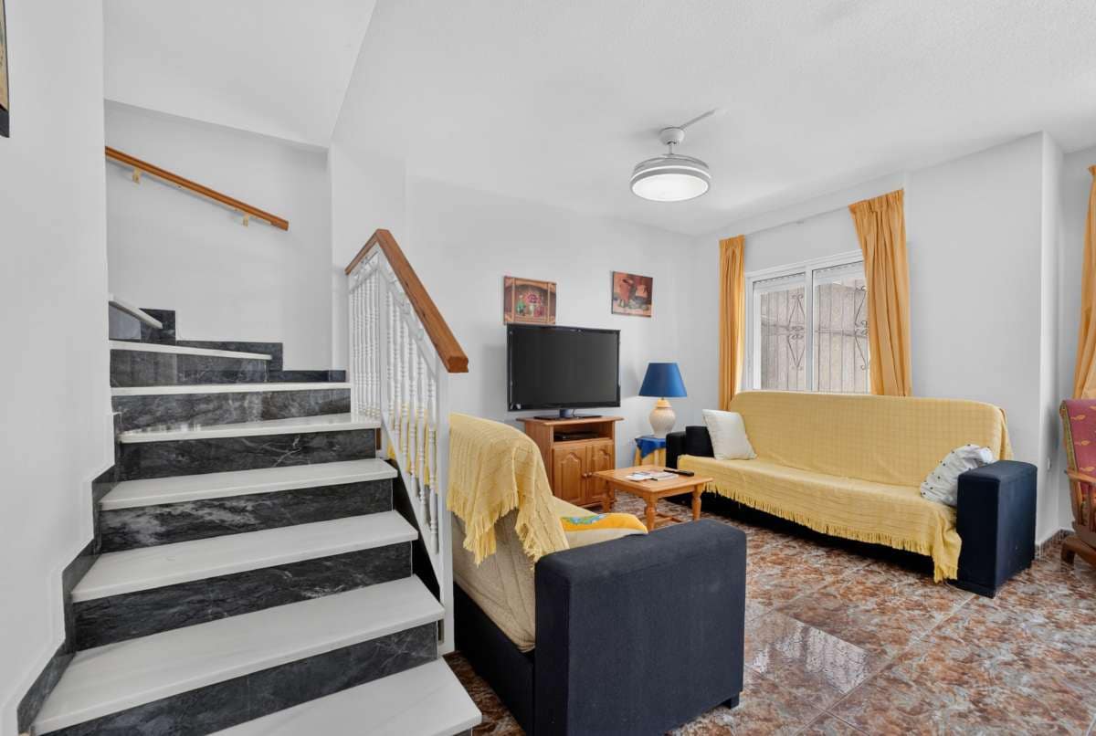3 slaapkamer Rijtjeshuis te koop in Lo Pagan - € 169.990 (Ref: 9953161)