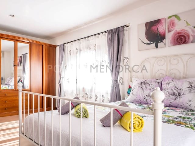 4 makuuhuone Huvila myytävänä paikassa Cala Blanca, Ciutadella de Menorca mukana uima-altaan 
autotalli - 1 330 000 € (Ref: 7034060)