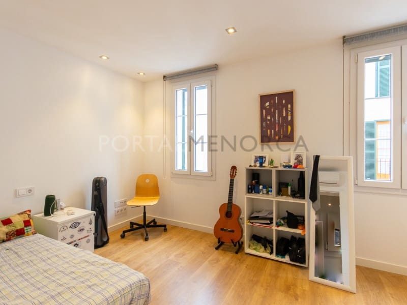 5 soveværelse Byhus til salg i Ciutadella de Menorca med garage - € 750.000 (Ref: 8970660)