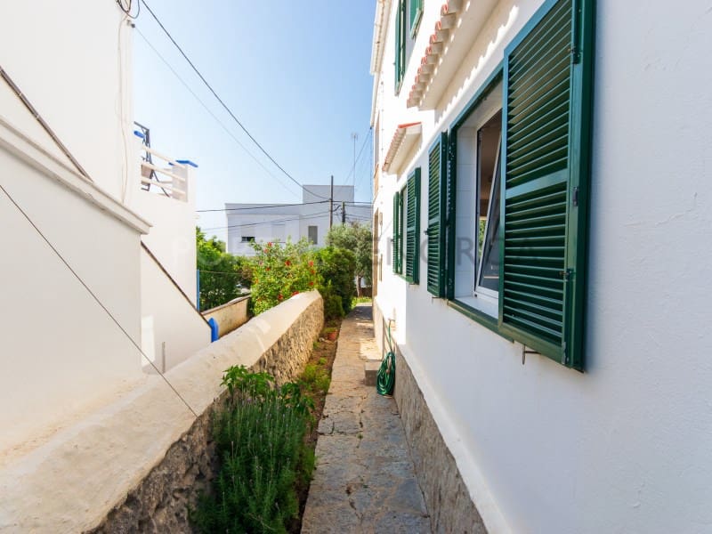 5 soveværelse Villa til salg i Punta Prima med garage - € 735.000 (Ref: 9095515)