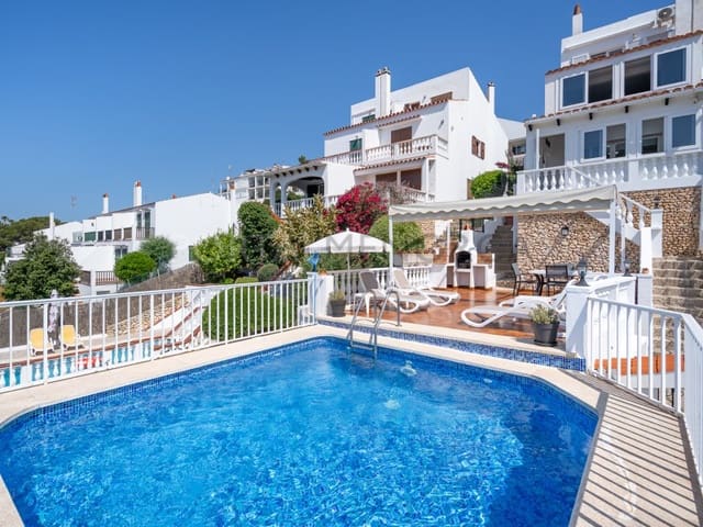 4 soveværelse Villa til salg i Cala Galdana, Ferreries med swimmingpool garage - € 630.000 (Ref: 9106760)