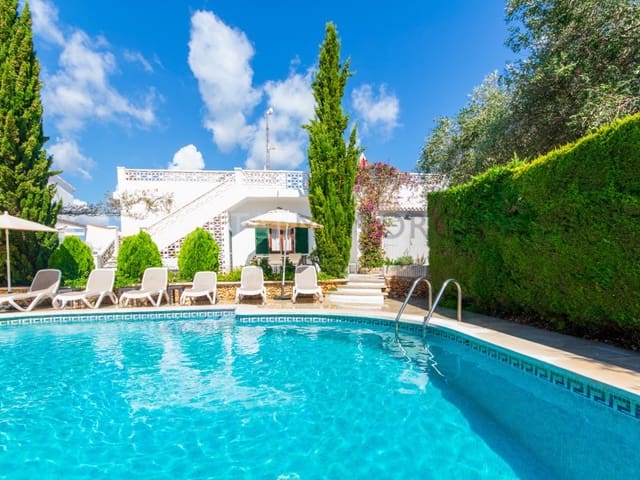 4 bedroom Villa for sale in Cala Galdana, Ferreries with pool - € 695,000 (Ref: 9619158)