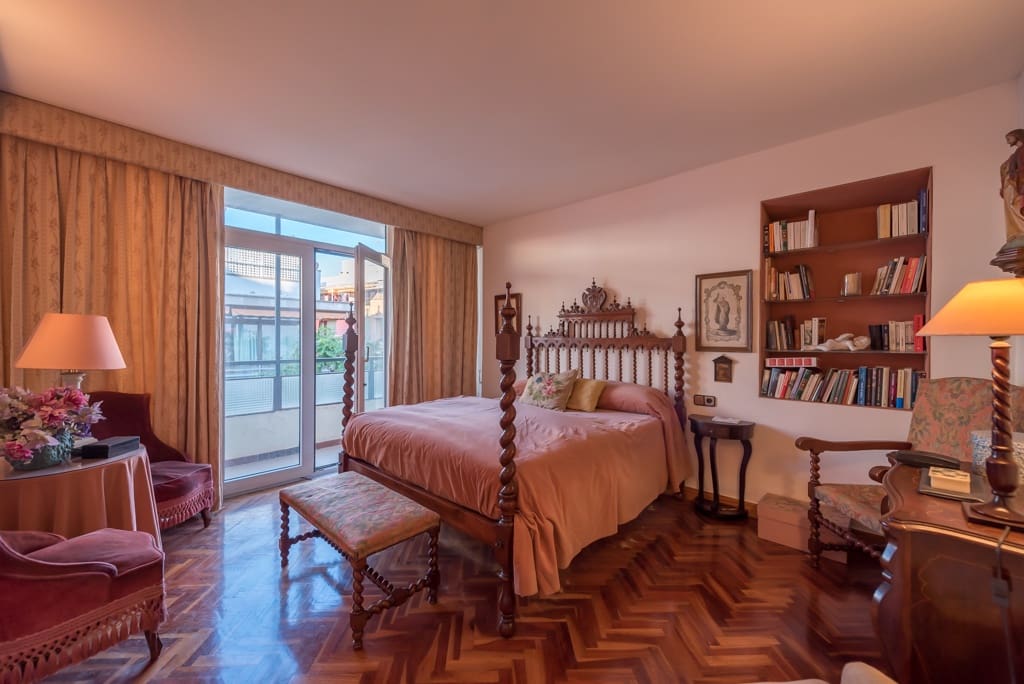 3 bedroom Flat for sale in Palma de Mallorca - € 625,000 (Ref: 6547058)