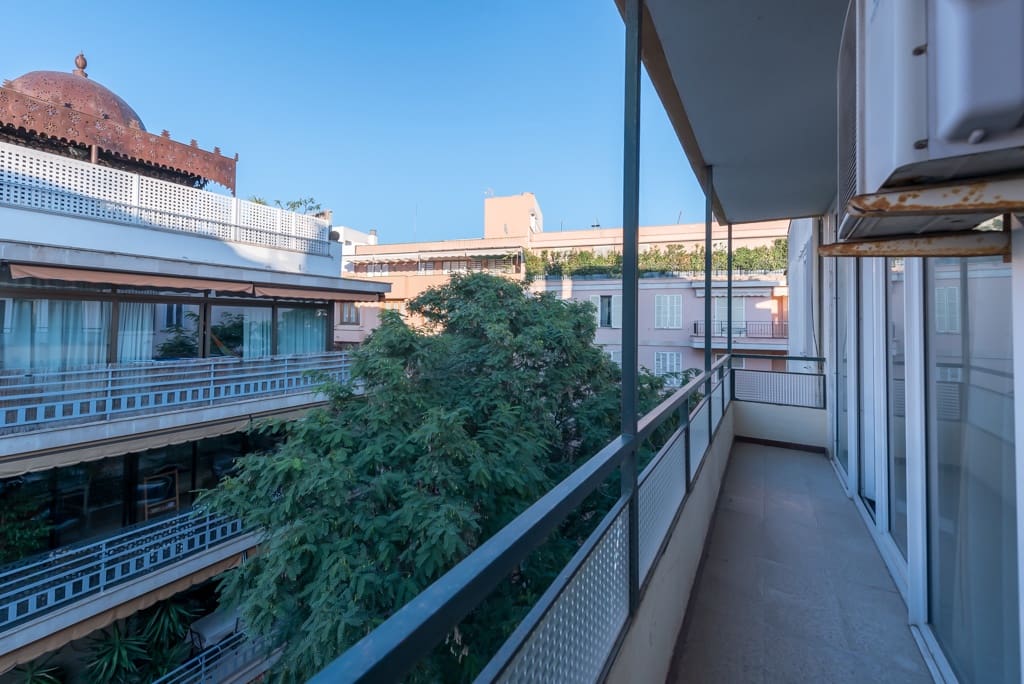 3 bedroom Flat for sale in Palma de Mallorca - € 625,000 (Ref: 6547058)