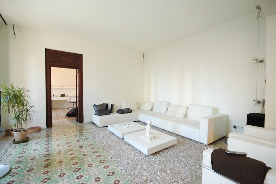 4 bedroom Flat for sale in Palma de Mallorca - € 980,000 (Ref: 6547427)
