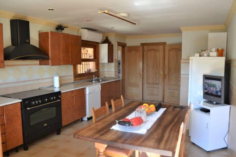 5 sypialnia Willa na sprzedaż w Costa d'en Blanes z basenem garażem - 2 200 000 € (Ref: 7004702)