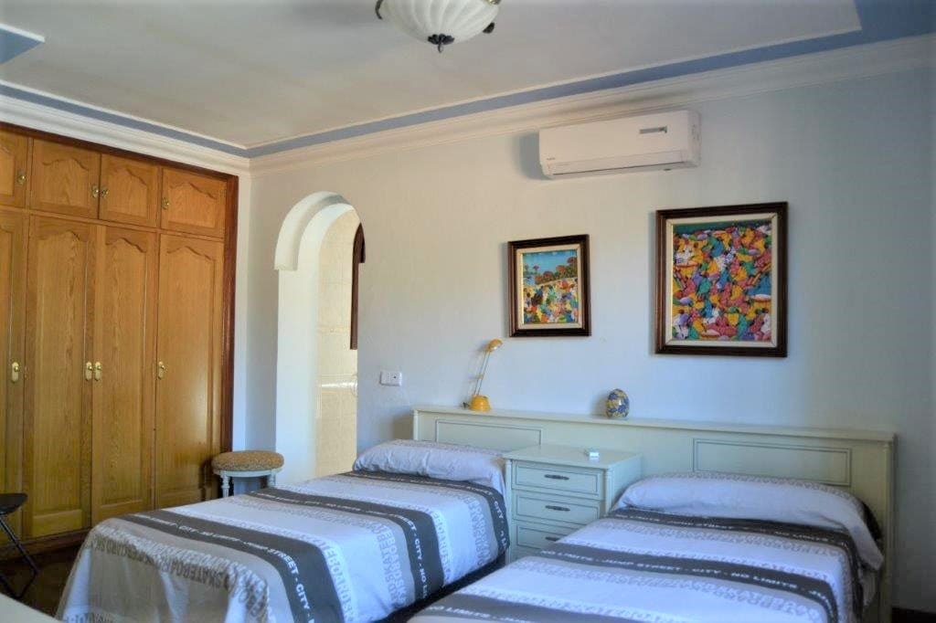 5 sypialnia Willa na sprzedaż w Costa d'en Blanes z basenem garażem - 2 200 000 € (Ref: 7004702)