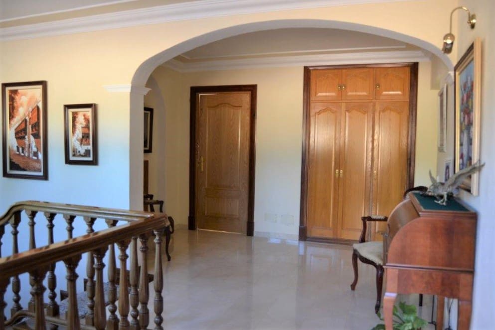 5 sypialnia Willa na sprzedaż w Costa d'en Blanes z basenem garażem - 2 200 000 € (Ref: 7004702)