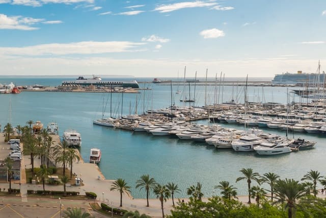 6 bedroom Flat for sale in Palma de Mallorca with garage - € 1,300,000 (Ref: 7352446)