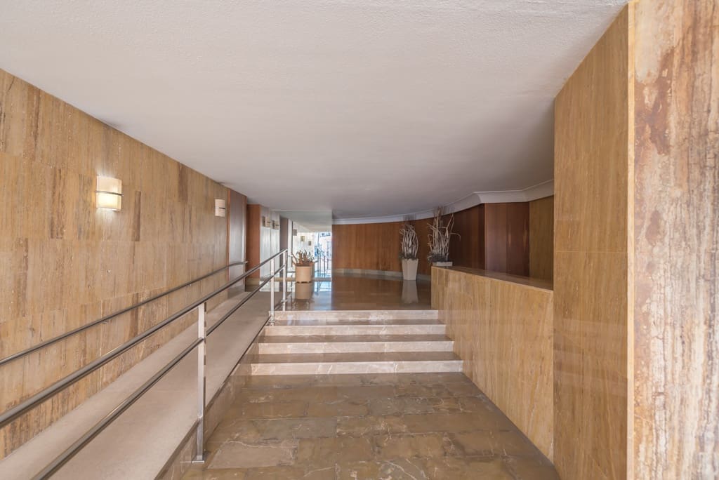 6 bedroom Flat for sale in Palma de Mallorca with garage - € 1,300,000 (Ref: 7352446)