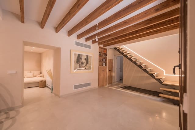 4 soveværelse Byhus til salg i Sineu - € 630.000 (Ref: 8163130)