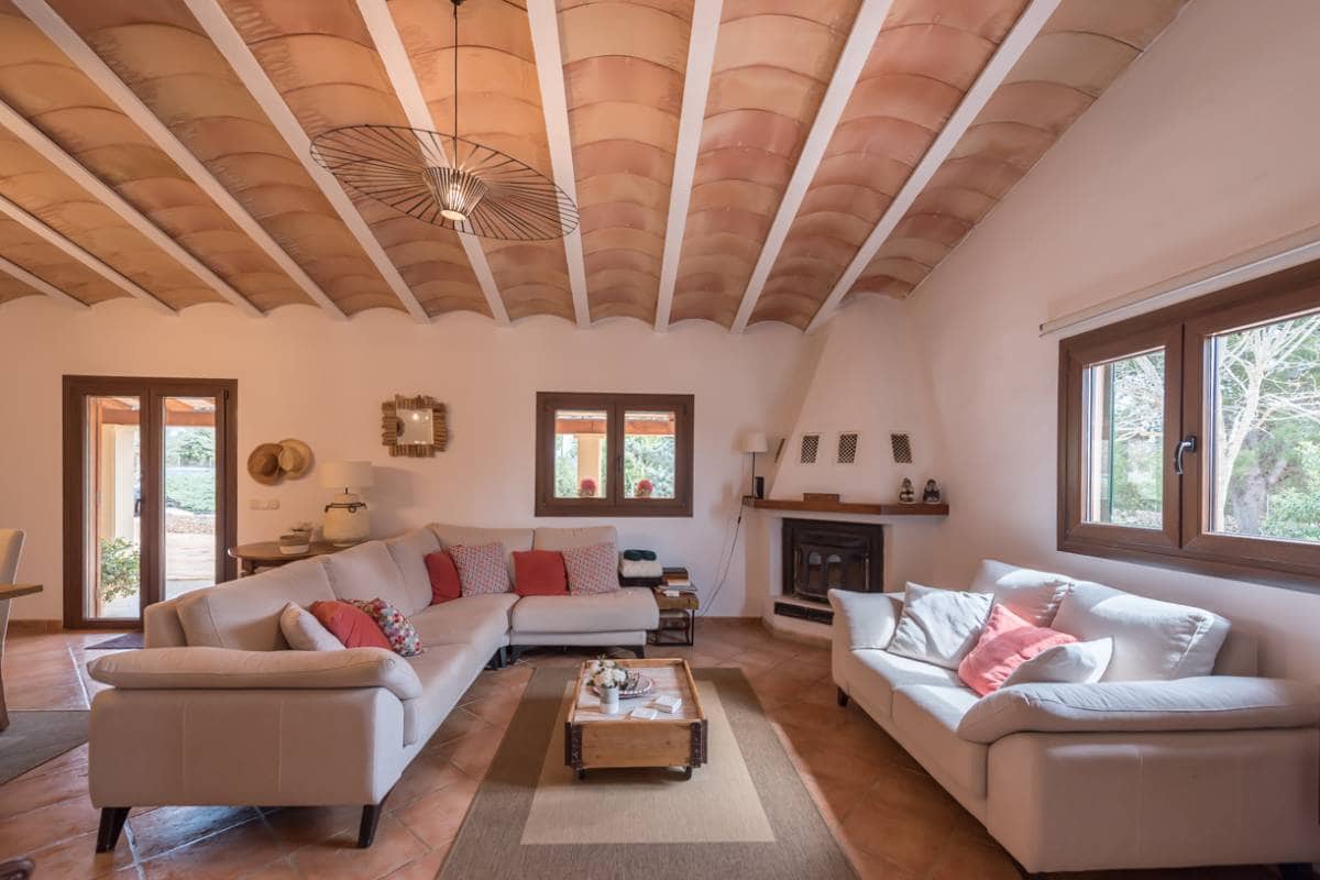 4 sypialnia Finka/Dom wiejski na sprzedaż w Sencelles z basenem garażem - 850 000 € (Ref: 9166473)