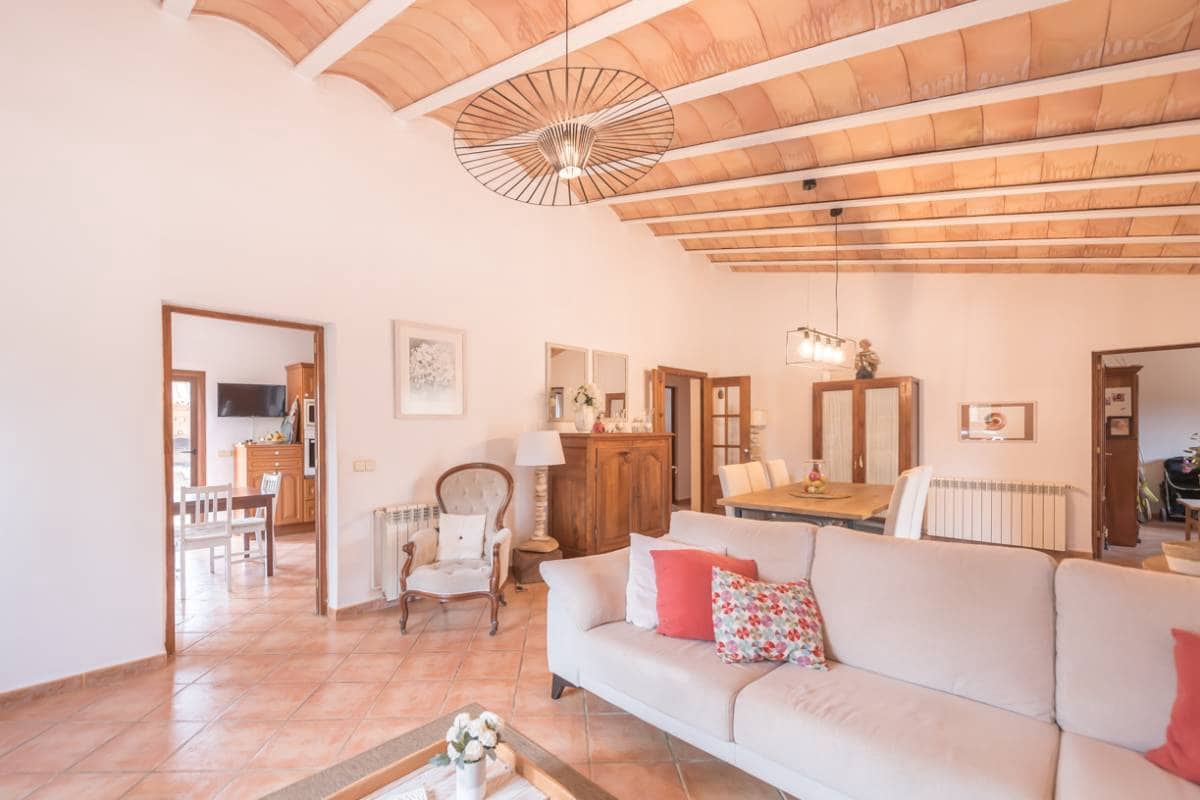 4 sypialnia Finka/Dom wiejski na sprzedaż w Sencelles z basenem garażem - 850 000 € (Ref: 9166473)