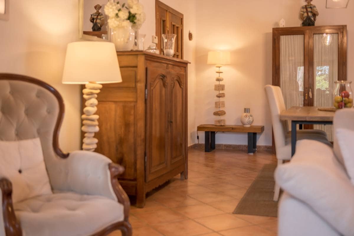 4 sypialnia Finka/Dom wiejski na sprzedaż w Sencelles z basenem garażem - 850 000 € (Ref: 9166473)