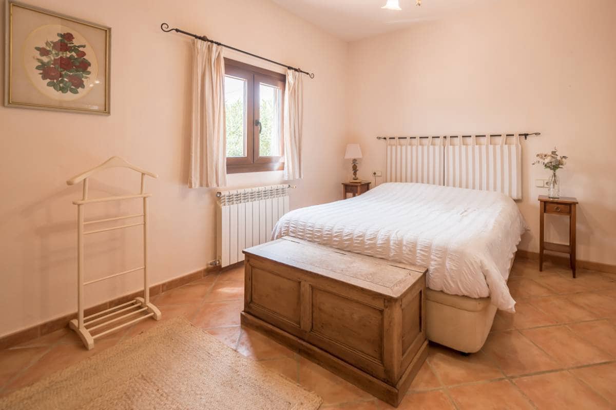 4 sypialnia Finka/Dom wiejski na sprzedaż w Sencelles z basenem garażem - 850 000 € (Ref: 9166473)