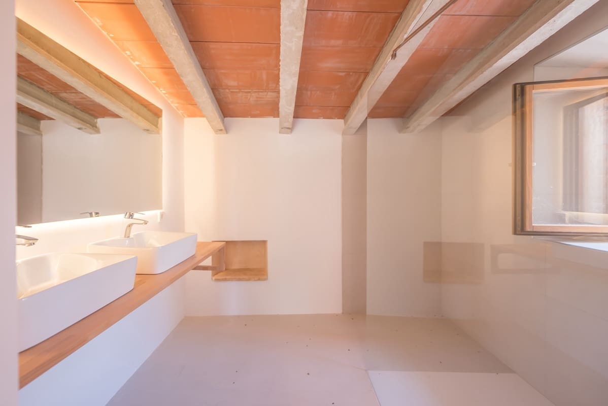 5 bedroom Finca/Country House for sale in Ariany - € 1,900,000 (Ref: 9620663)