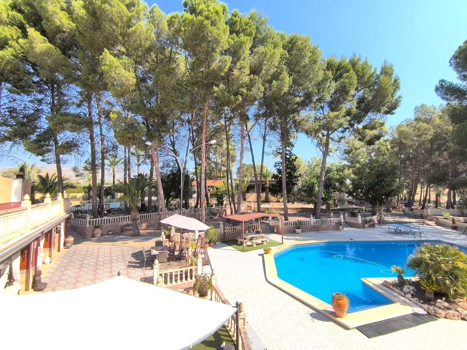 10 bedroom Villa for sale in Monovar / Monover with pool garage - € 624,995 (Ref: 10004323)