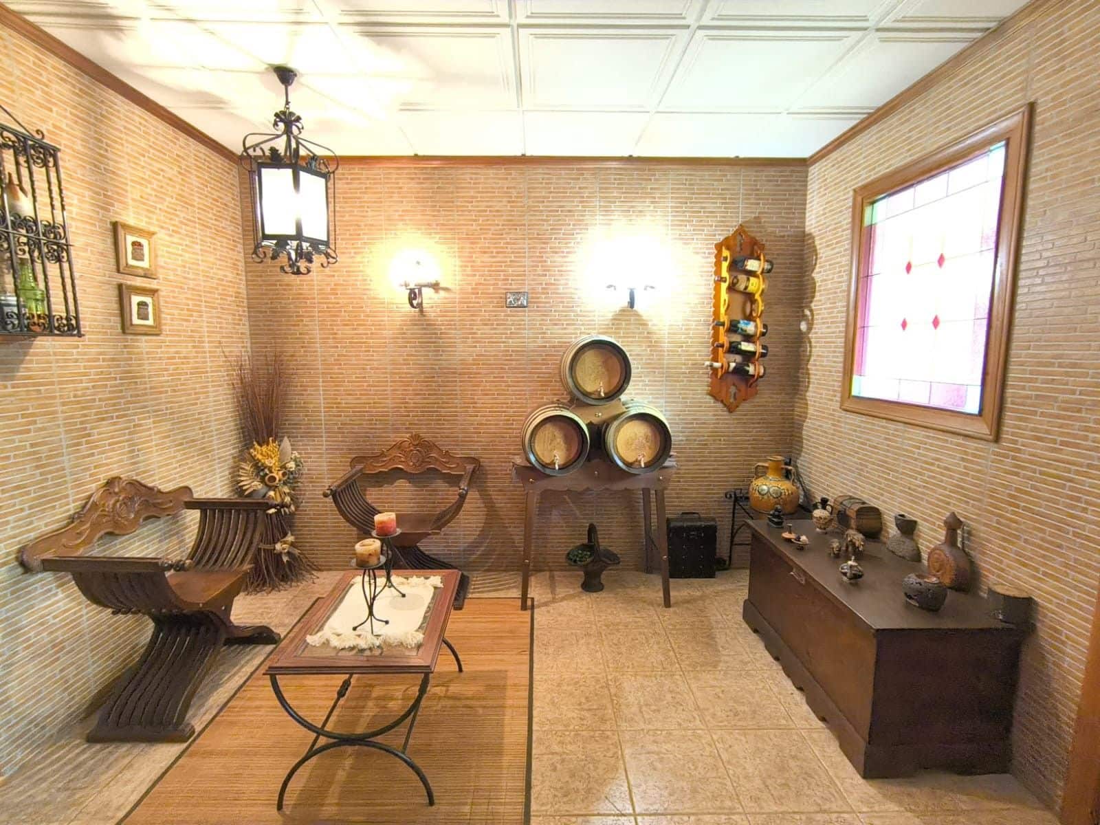 10 bedroom Villa for sale in Monovar / Monover with pool garage - € 624,995 (Ref: 10004323)