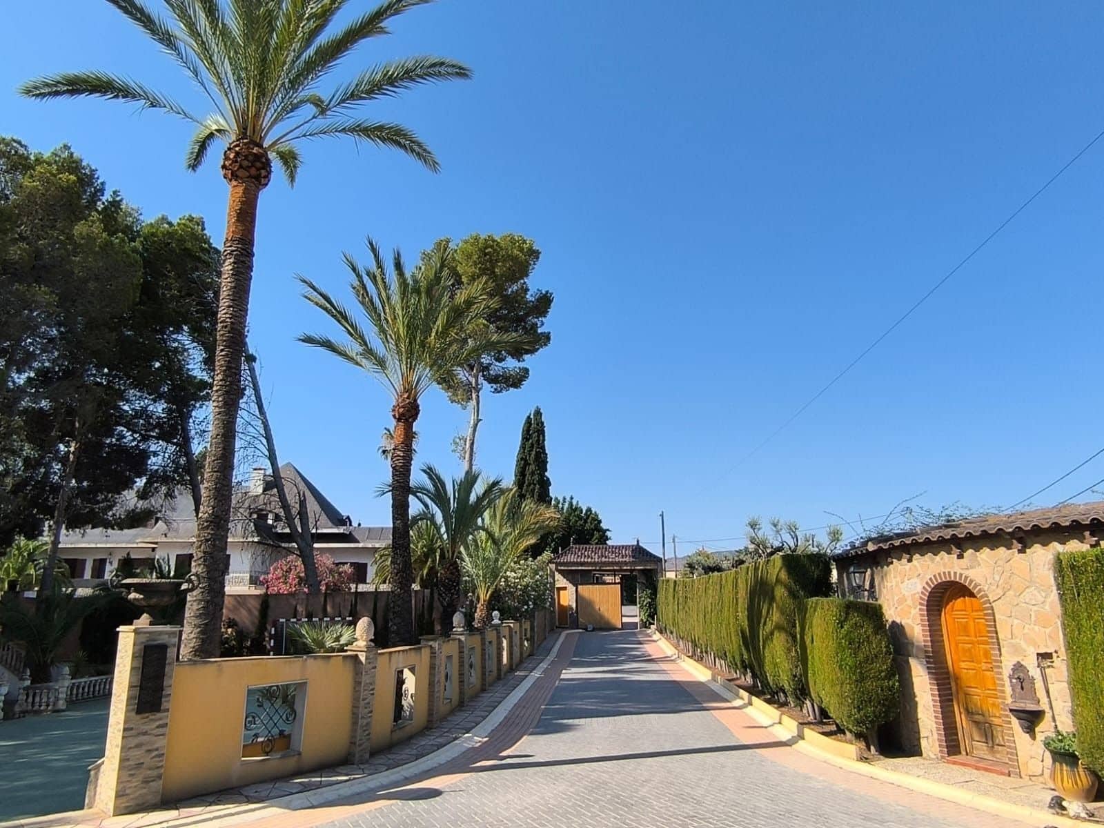 10 bedroom Villa for sale in Monovar / Monover with pool garage - € 624,995 (Ref: 10004323)