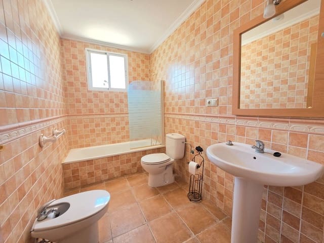 3 sypialnia Willa na sprzedaż w Monóvar / Monóver z basenem - 319 995 € (Ref: 10006710)