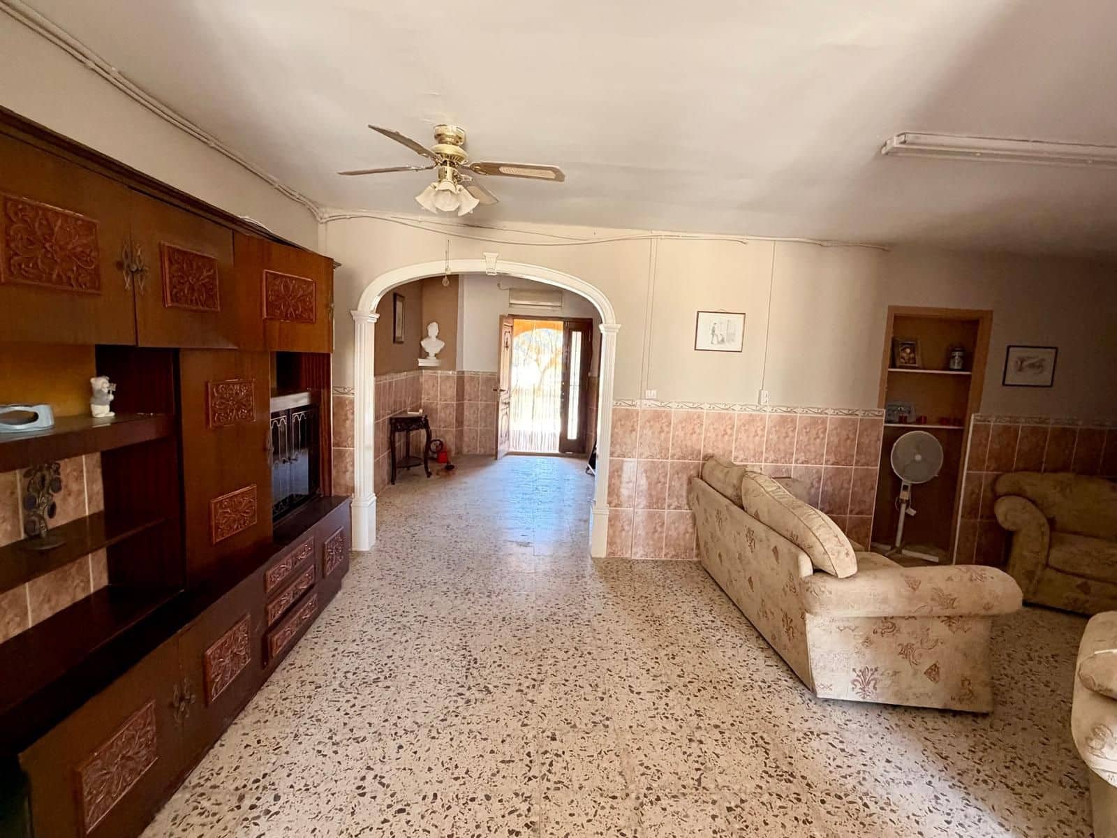 8 soveværelse Finca/Landehus til salg i Pinoso med swimmingpool - € 295.000 (Ref: 10009294)