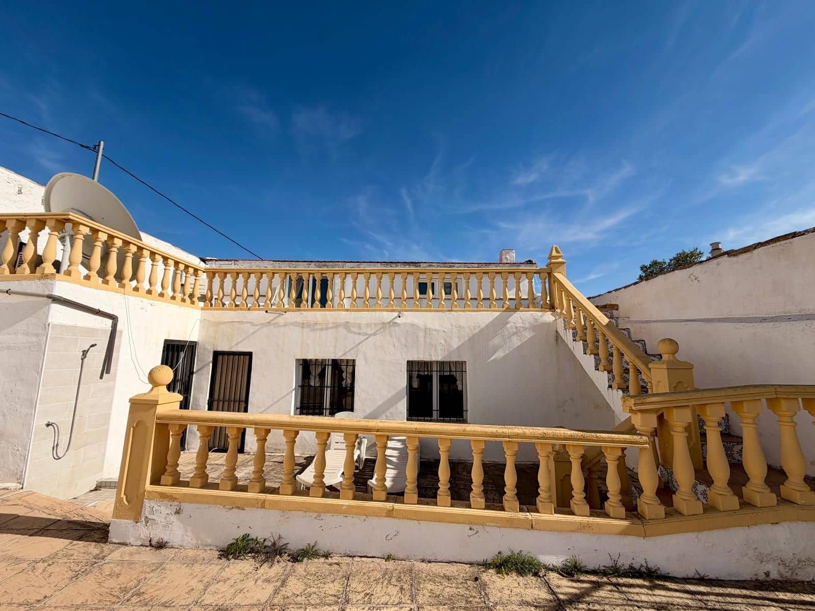 8 soveværelse Finca/Landehus til salg i Pinoso med swimmingpool - € 295.000 (Ref: 10009294)
