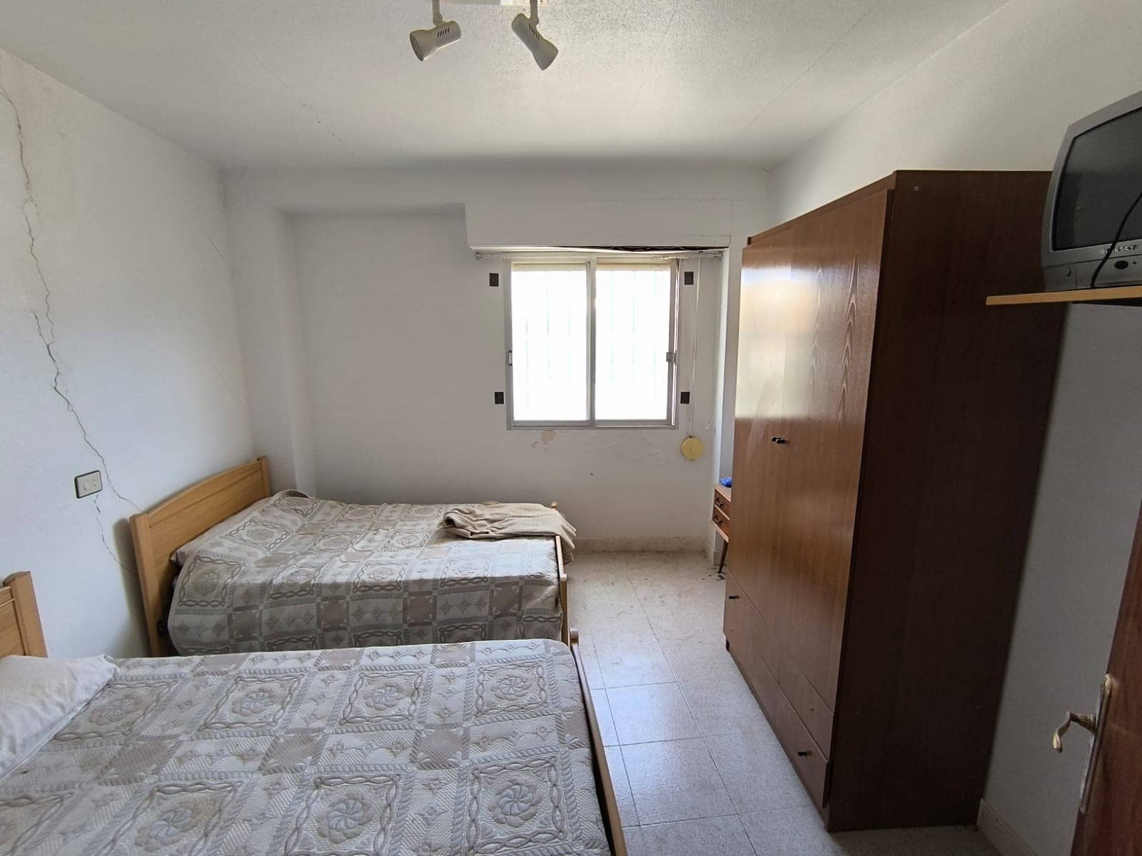 5 bedroom Finca/Country House for sale in Abaran with pool garage - € 110,000 (Ref: 10018087)