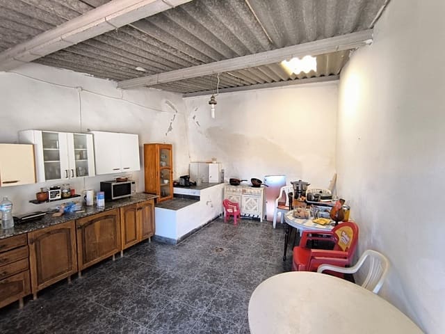 5 slaapkamer Finca/Landhuis te koop in Abarán met zwembad garage - € 110.000 (Ref: 10018087)