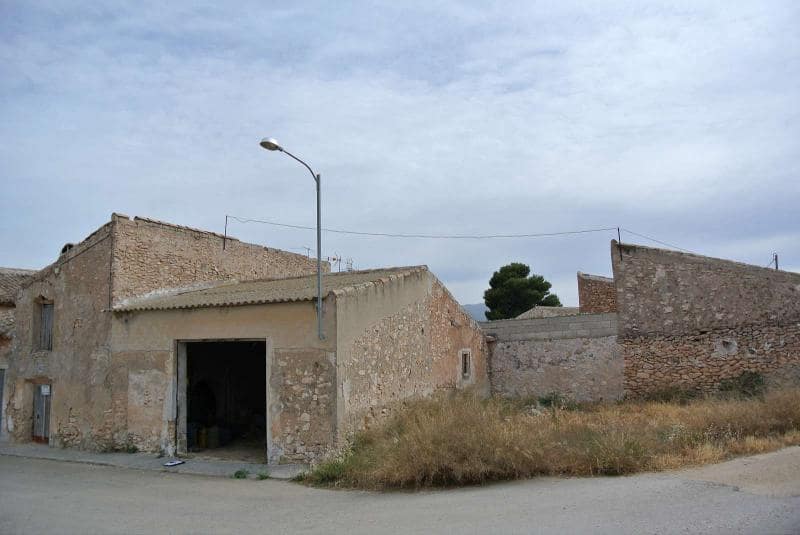 Garage till salu i Pinoso - 34 995 € (Ref: 10029000)