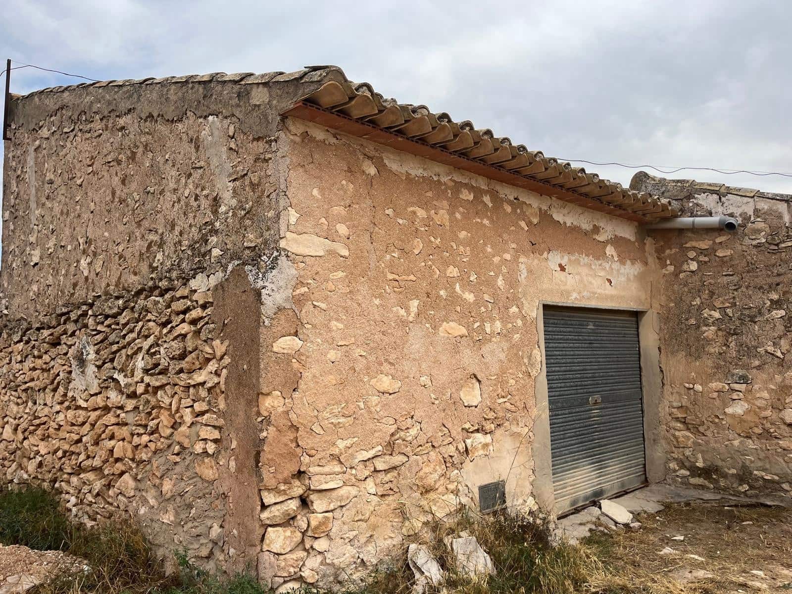 Garage for sale in Pinoso - € 39,995 (Ref: 10033154)