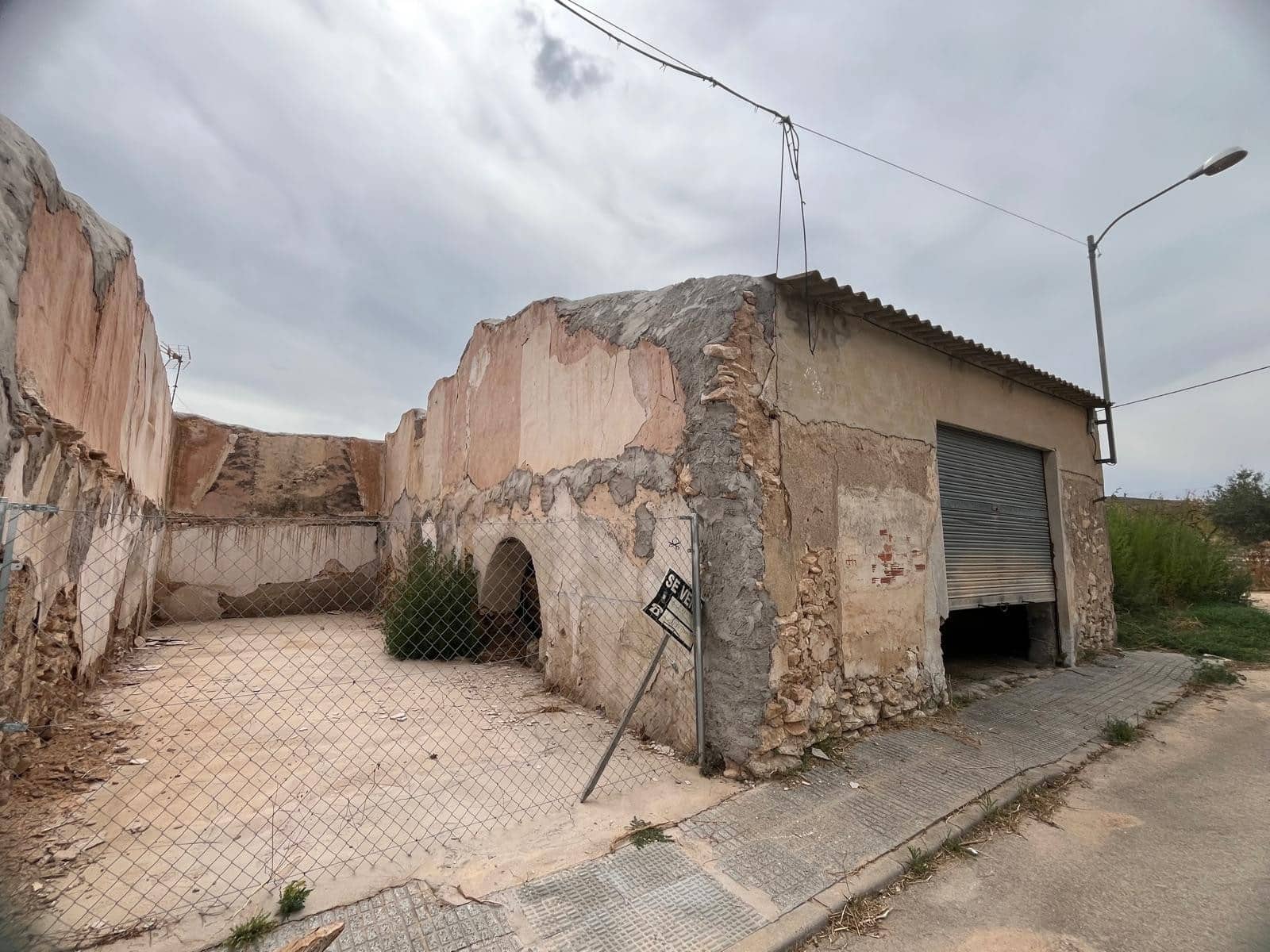Garage for sale in Pinoso - € 39,995 (Ref: 10033154)