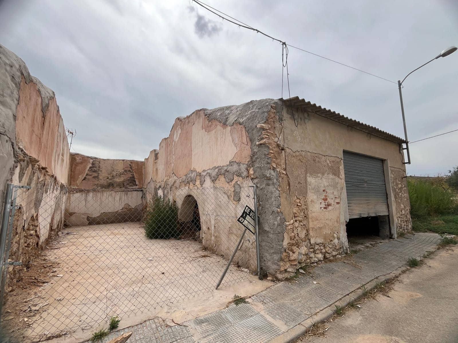 Garage for sale in Pinoso - € 39,995 (Ref: 10033154)