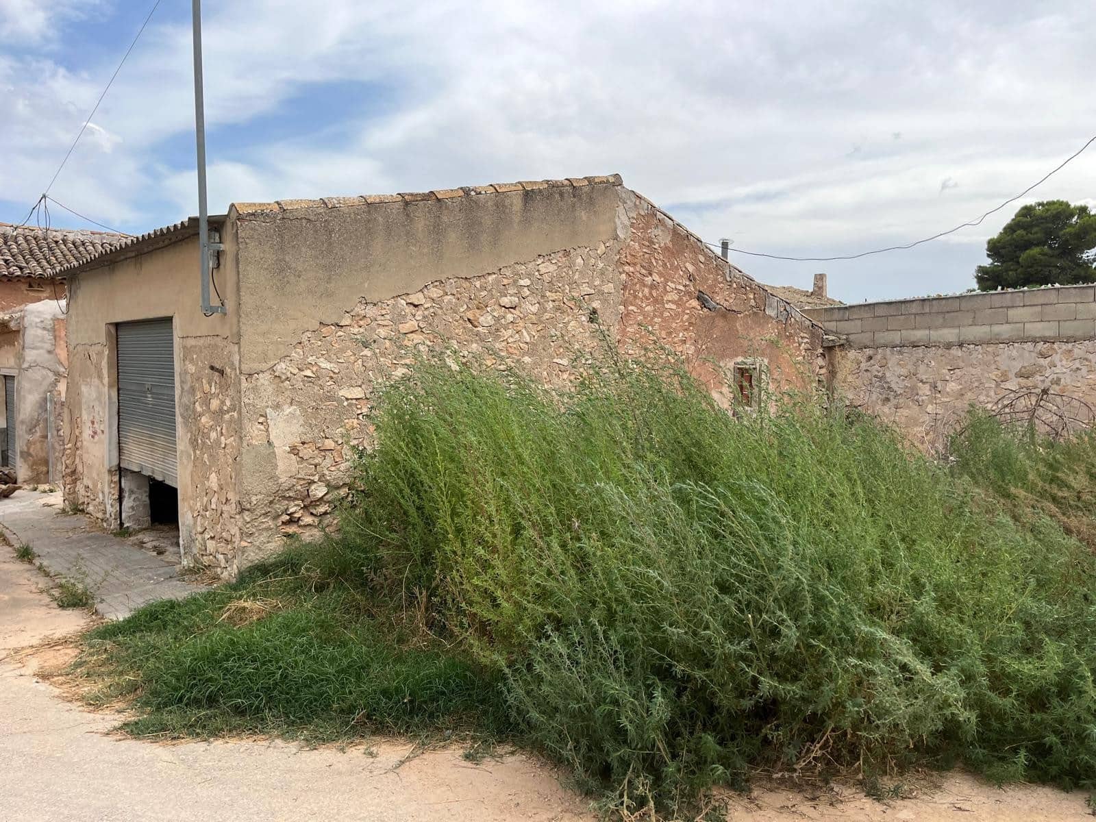 Garage for sale in Pinoso - € 39,995 (Ref: 10033154)