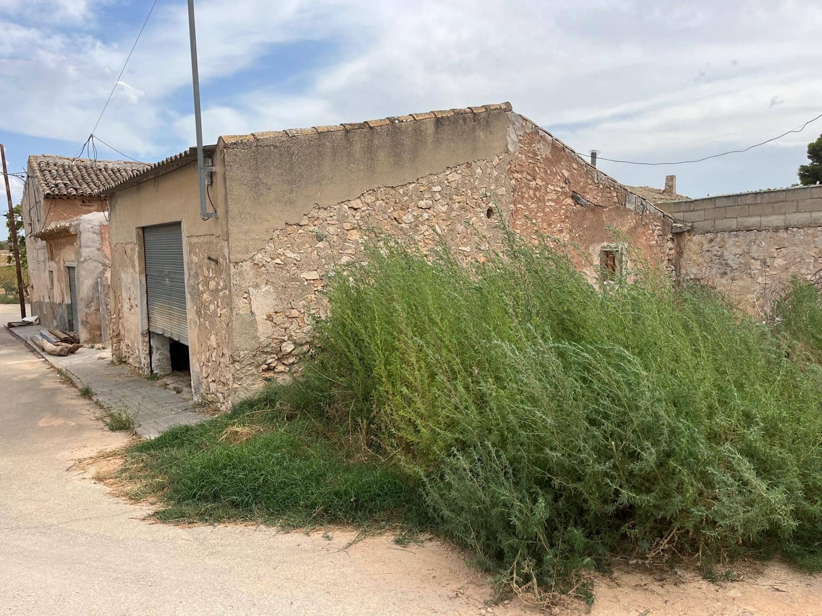 Garage for sale in Pinoso - € 39,995 (Ref: 10033154)