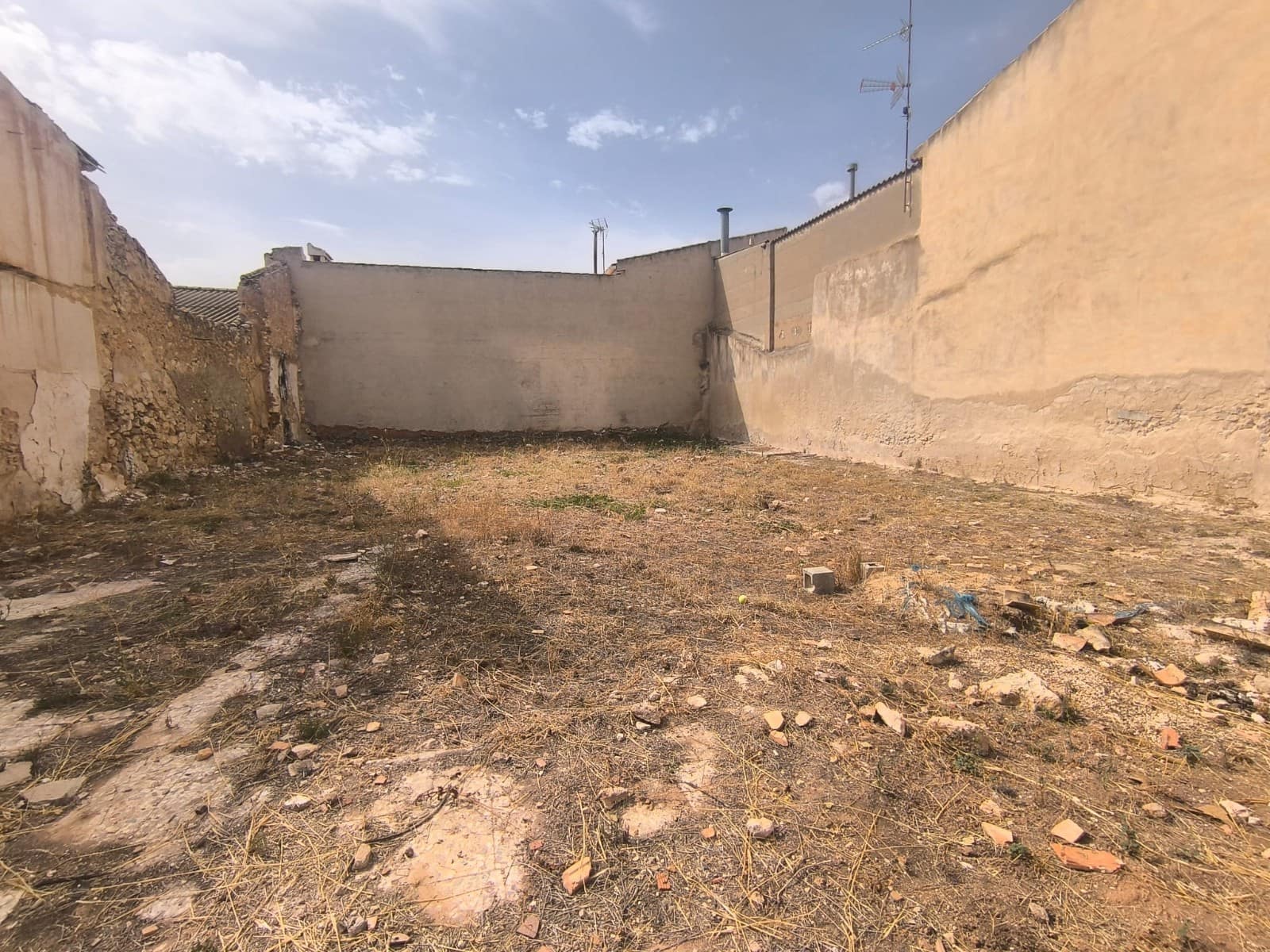 Terre non Aménagée à vendre à Pinoso - 86 000 € (Ref: 10039232)