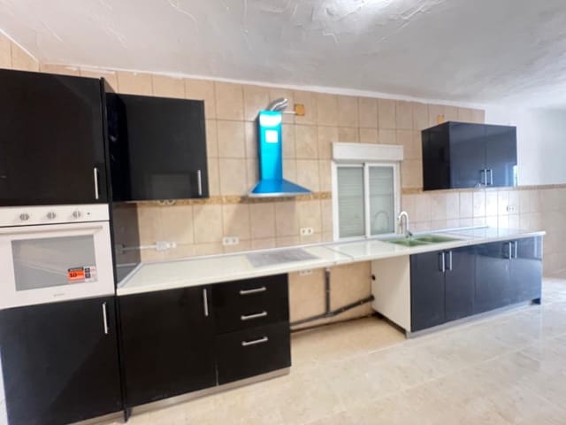 4 Zimmer Villa zu verkaufen in L'Algueña / Alguenya - 214.995 € (Ref: 10060930)