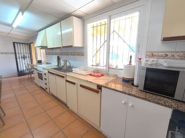 5 sypialnia Finka/Dom wiejski na sprzedaż w Monóvar / Monóver z basenem - 170 000 € (Ref: 10060933)