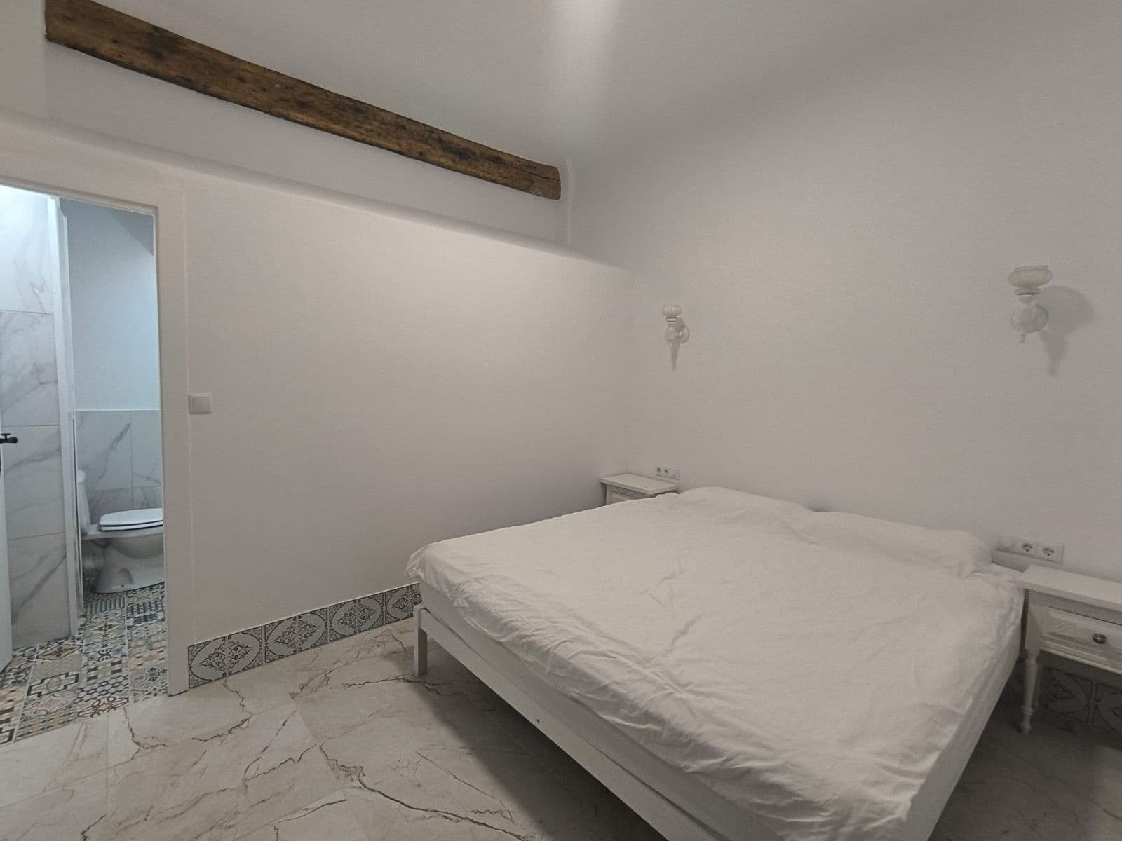 8 bedroom Apartment for sale in Pinoso - € 250,000 (Ref: 10060934)