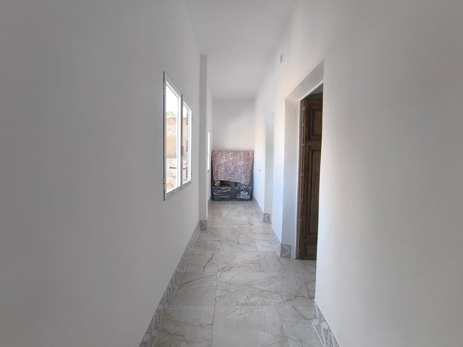 8 bedroom Apartment for sale in Pinoso - € 250,000 (Ref: 10060934)
