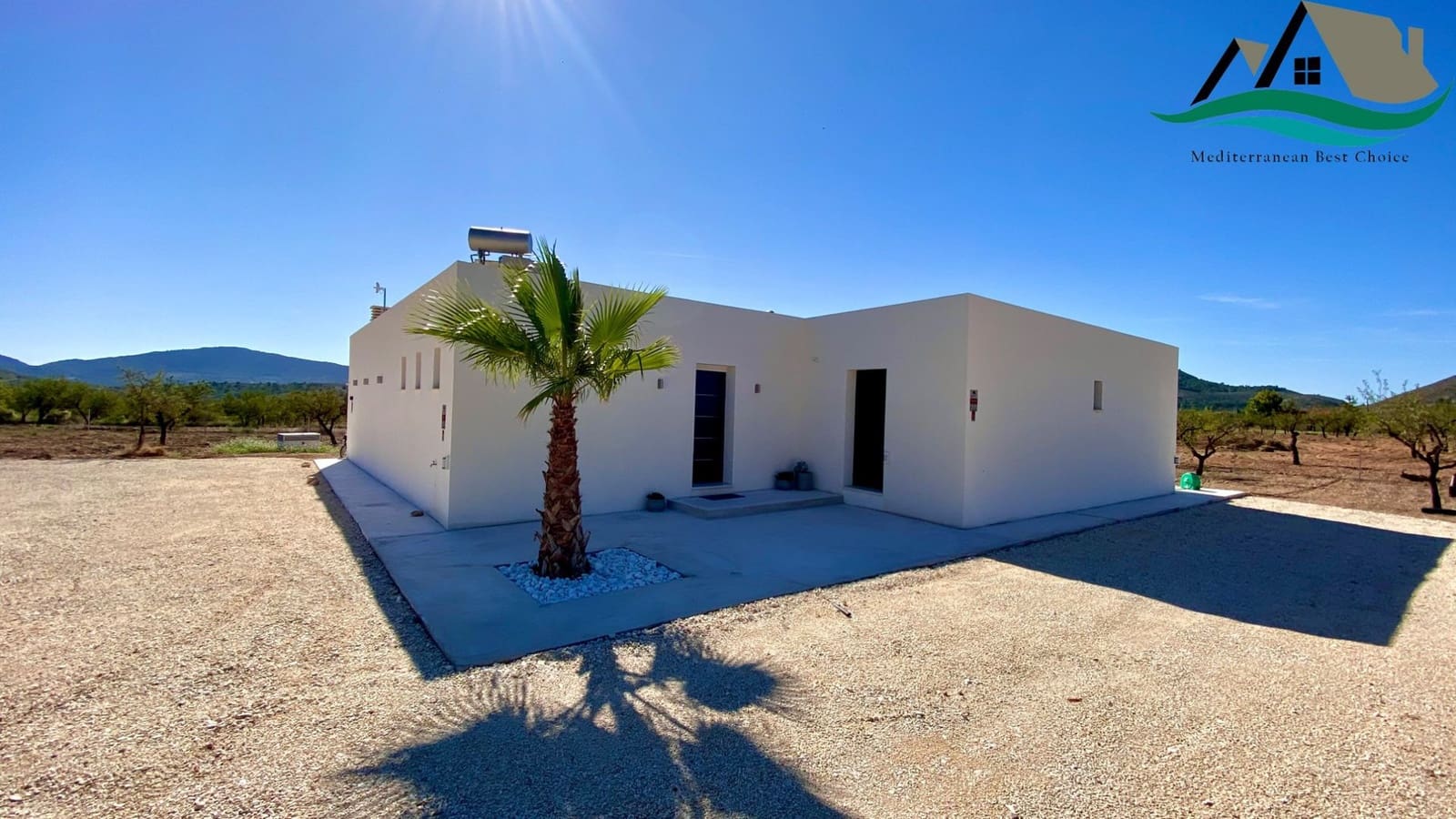 3 bedroom Villa for sale in La Romana with pool - € 465,670 (Ref: 10060973)