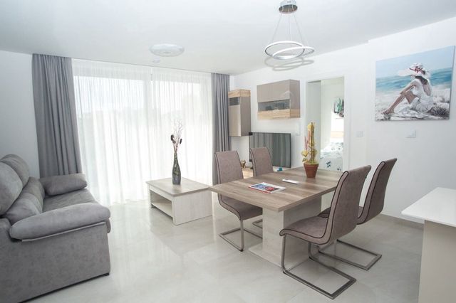 1 soveværelse Lejlighed til salg i Cala de Finestrat, Finestrat med swimmingpool - € 280.000 (Ref: 10067800)