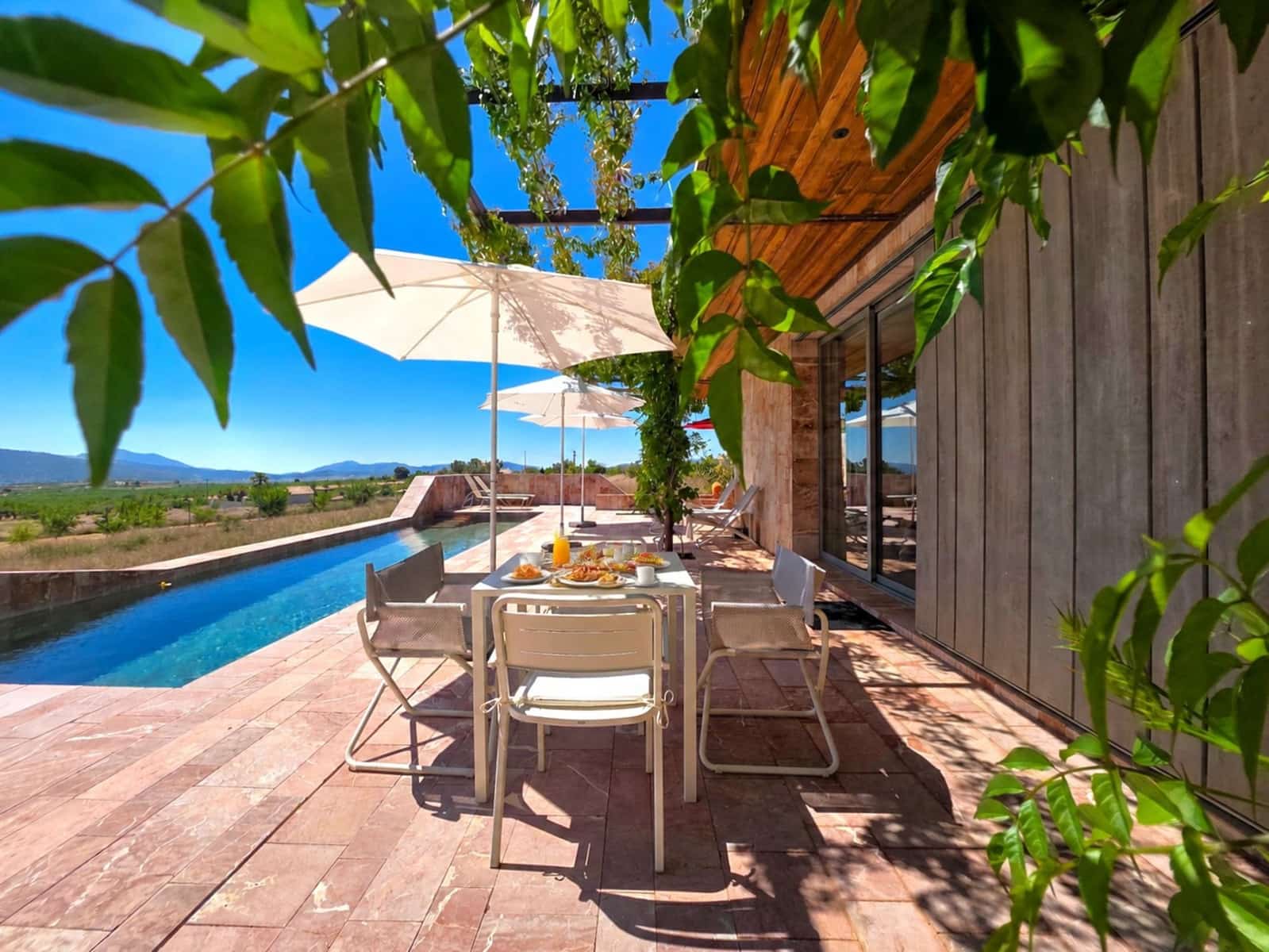 3 sovrum Villa till salu i Pinoso med pool garage - 699 950 € (Ref: 10072791)