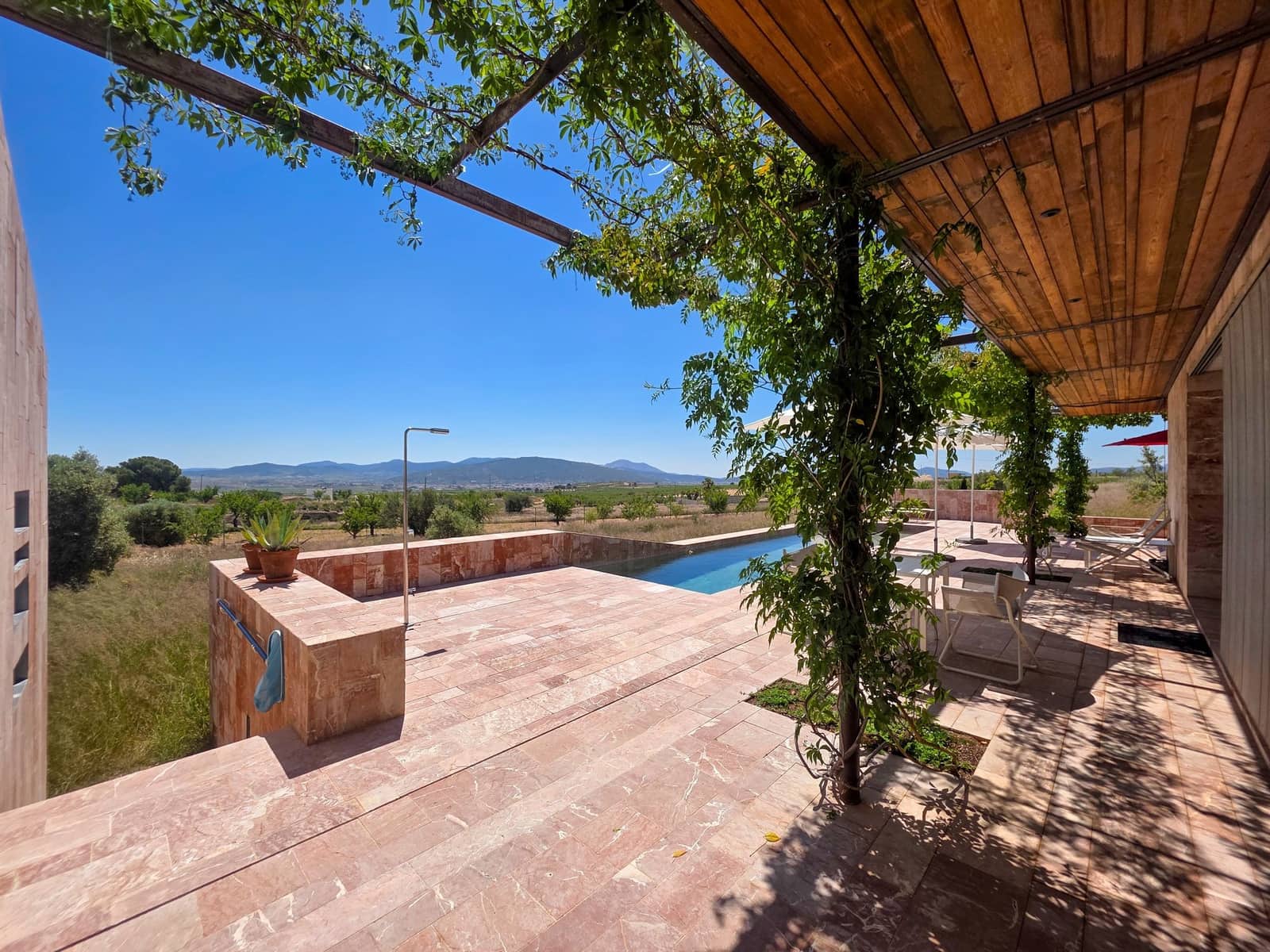 3 sovrum Villa till salu i Pinoso med pool garage - 699 950 € (Ref: 10072791)