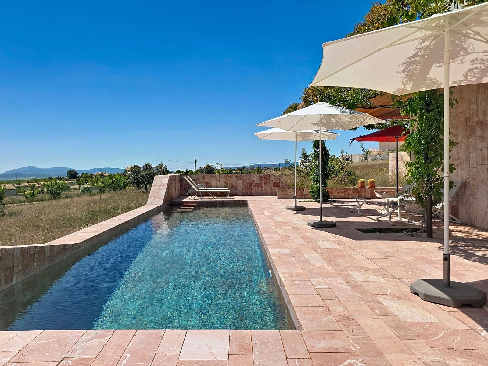 3 sovrum Villa till salu i Pinoso med pool garage - 699 950 € (Ref: 10072791)