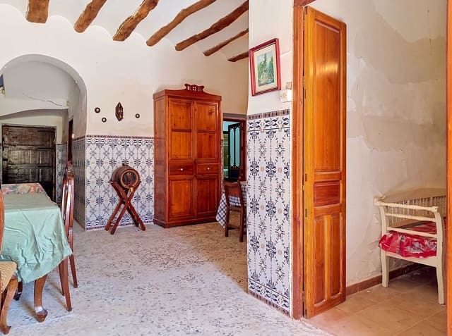 6 soverom Villa til salgs i Pinoso - € 199 000 (Ref: 10072799)