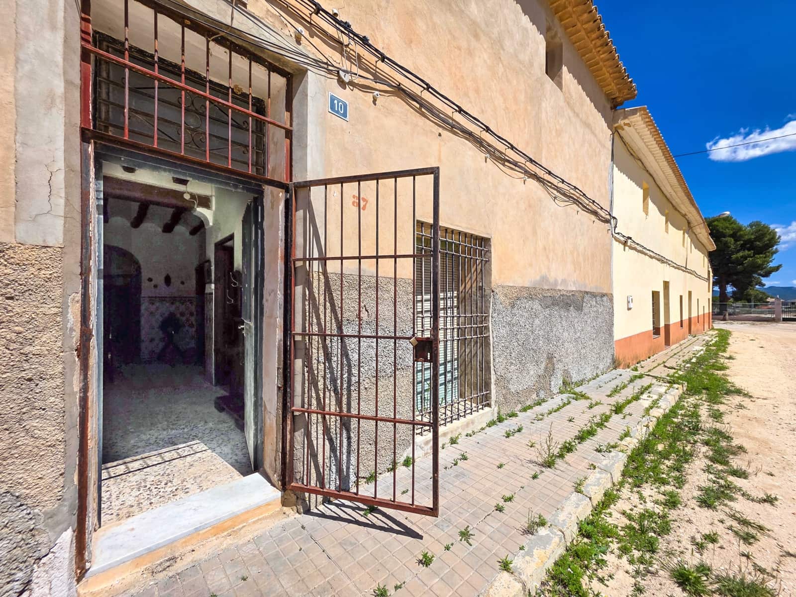 6 soverom Villa til salgs i Pinoso - € 199 000 (Ref: 10072799)