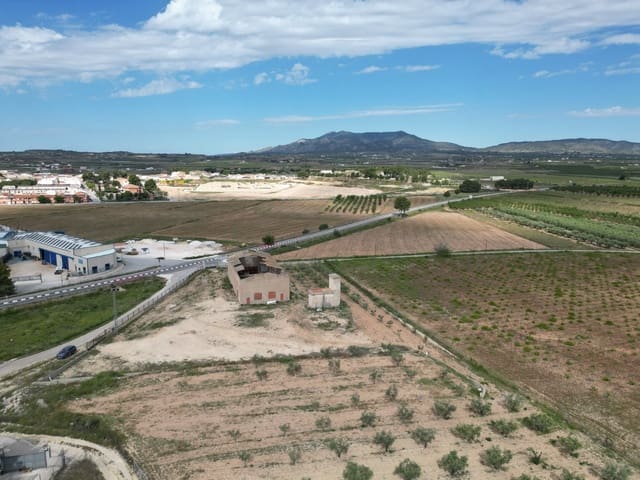 Teren niezagospodarowany na sprzedaż w Pinoso - 170 000 € (Ref: 10072802)
