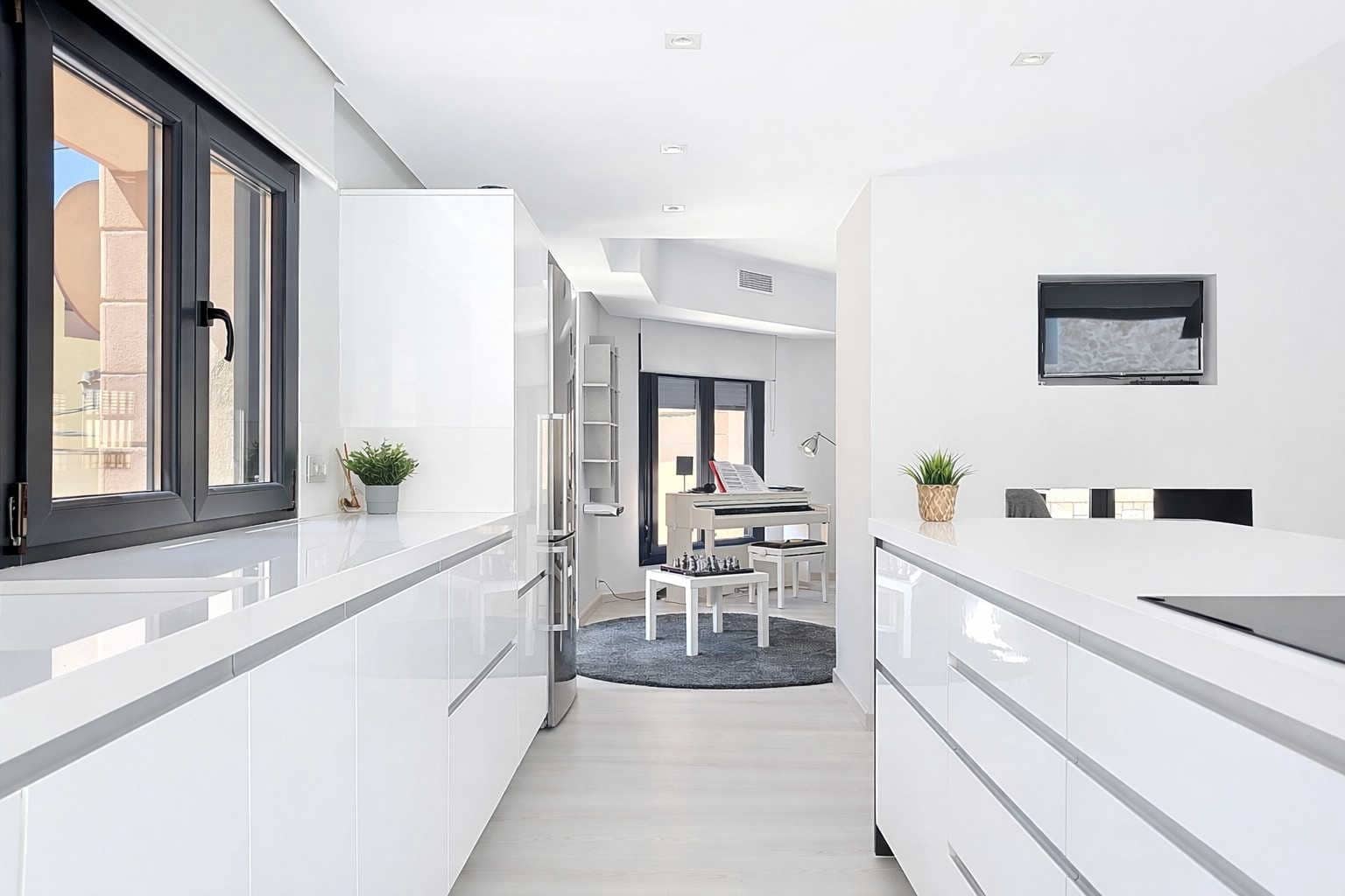 7 quarto Casa em Banda para venda em Pinoso com piscina garagem - 849 995 € (Ref: 10072808)